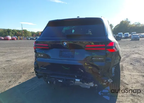 2025 BMW X5 xDrive40I z USA, uszkodzony, nr VIN 5UX23EU03S9Z28664